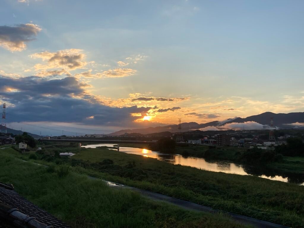 Wide view across the Kinokawa River in Hashimoto, Wakayama.